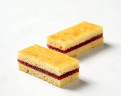 Rīvētas brūklenes ar cukuru