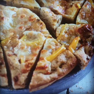 Franču bārbekjū pica